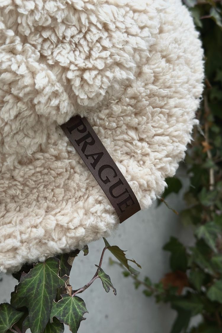 Warm women&
