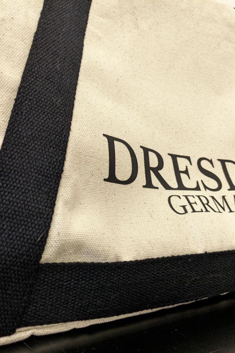 Eco-bag with a black handle White Dresden 08S01