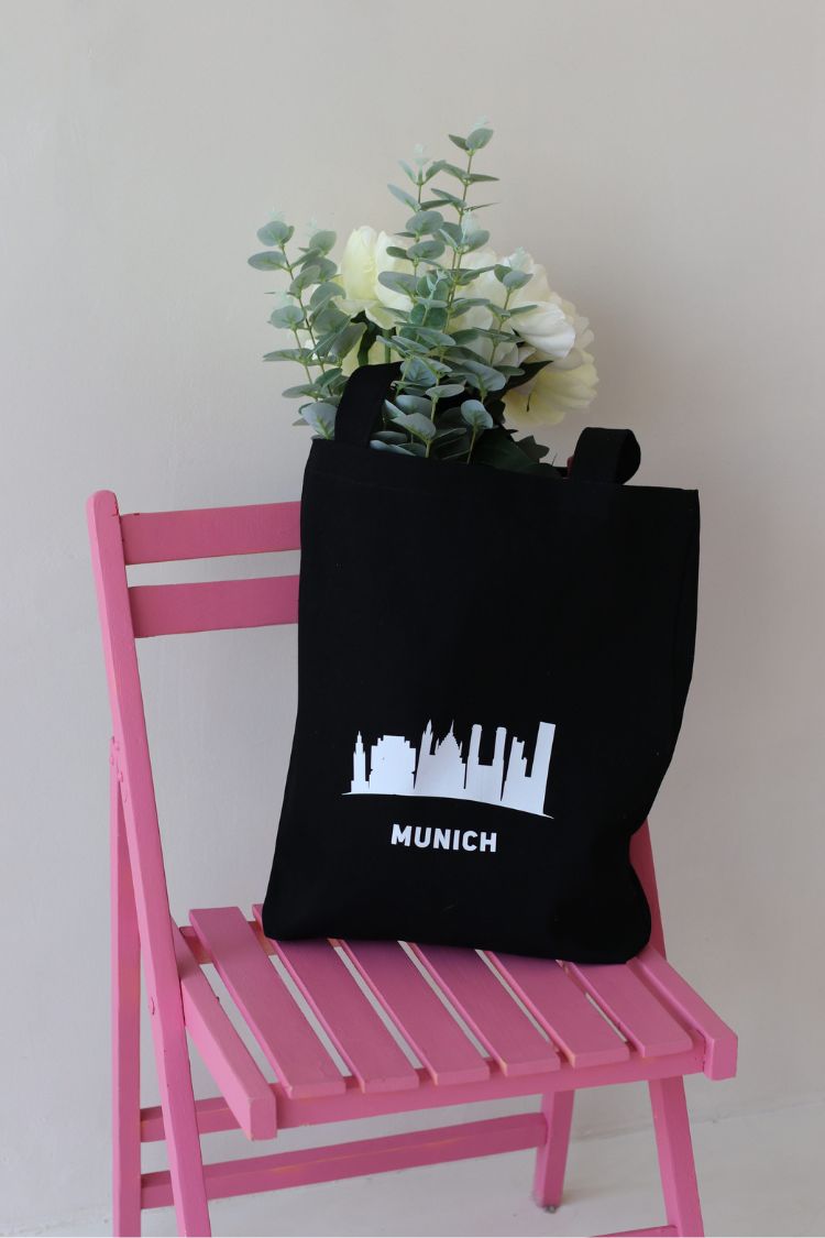 Eco-friendly shopping bag black or white Munich 013S01